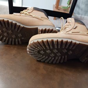 Timberland boots 9.5